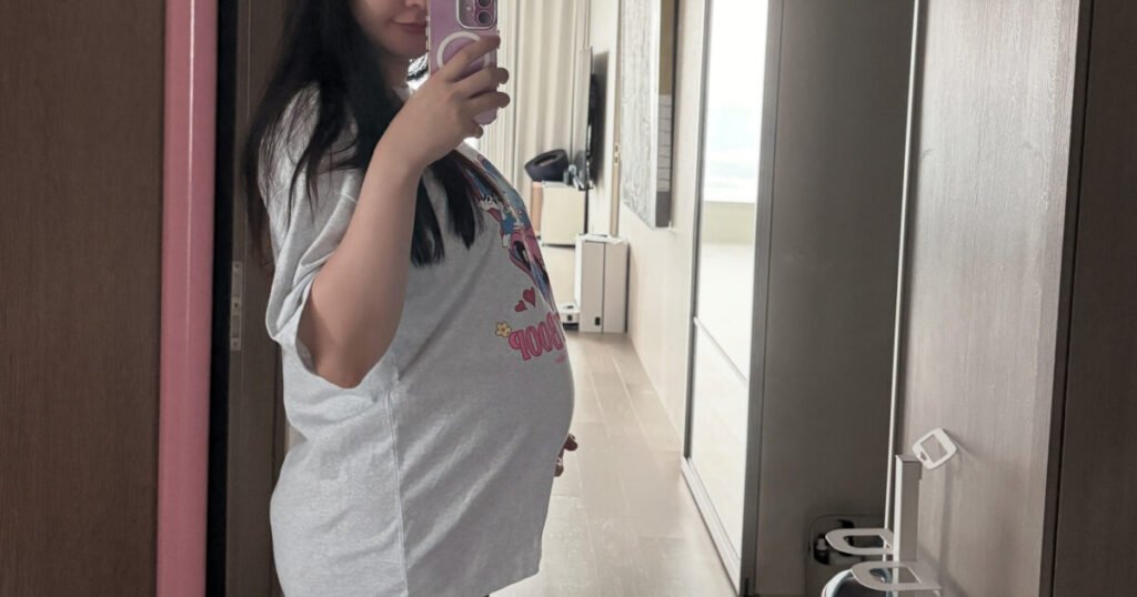 Nahyun / Idol-Turned-Actress Shows Off Prominent Bump At 29 Weeks