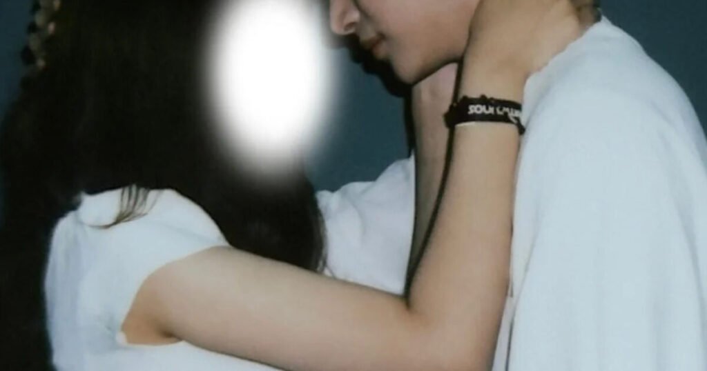 Popular Male Idol’s “Touchy” Photos With Fan Hit With Scathing Criticism