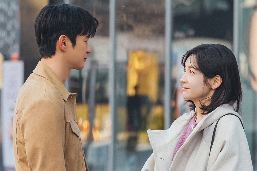 Seo In Guk And Park Ji Hyun Go On A Date In “See You At Work Tomorrow!”
