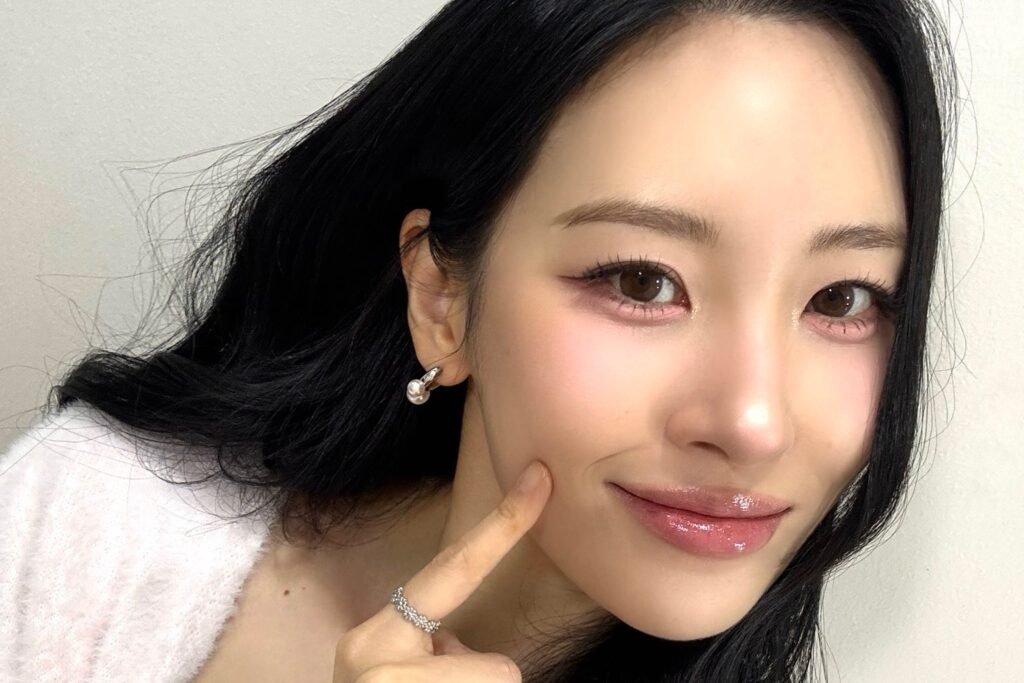 Sunmi Announces July Return With Teasers For New Single