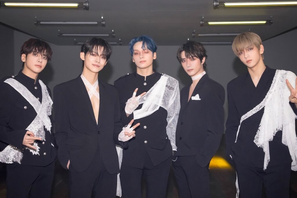 TXT’s “Deja Vu” Becomes Their 10th MV To Surpass 100 Million Views TXT's "Deja Vu" Becomes Their 10th MV To Surpass 100 Million Views