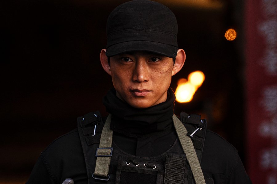 Taecyeon Is An Elite Operative With A Past Connection To So Ji Sub In "Agent Kim Reactivated"