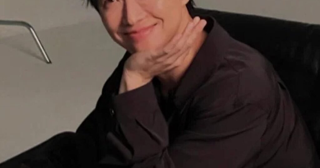 Top K-Drama Actor Announces First Child With Supermodel Wife Top K-Drama Actor Announces First Child With Supermodel Wife