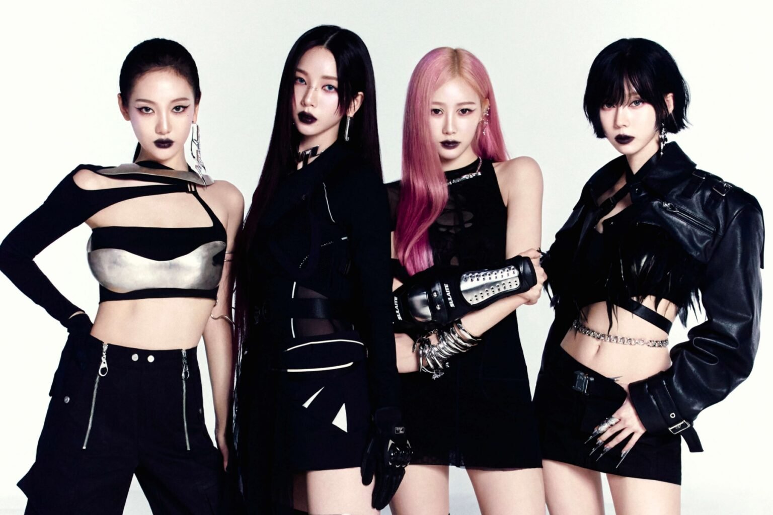 aespa's "Whiplash" Becomes Their Fastest MV To Hit 300 Million Views