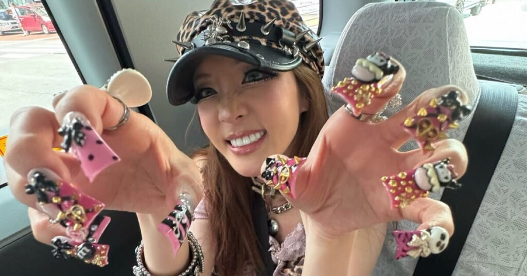 2NE1's Sandara Park Exposes The Difference In Treatment For Boy VS Girl Groups At YG Entertainment