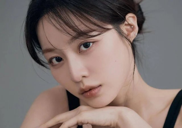 Bae Yoon-kyung Joins New Drama "Sunning Baseball Club" (2026/08/06) Bae Yoon-kyung Joins New Drama "Sunning Baseball Club" (2026/08/06)