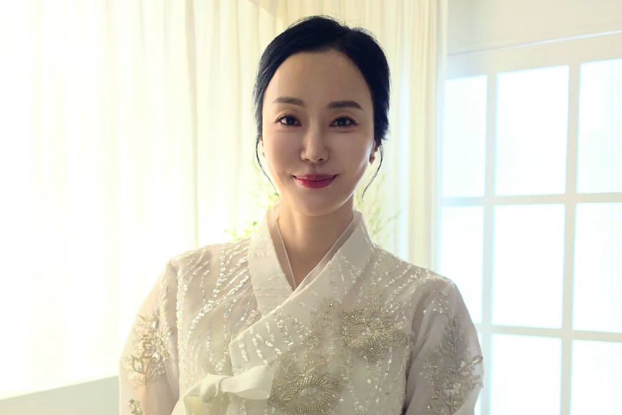 Ban Min Jung Announces Marriage Ban Min Jung Announces Marriage