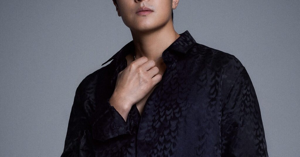 “Be Quiet” — Controversial Boy Group Member’s Fans Turn Their Backs On Him "Be Quiet" — Controversial Boy Group Member's Fans Turn Their Backs On Him