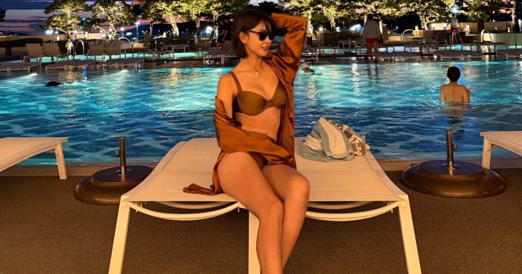 Beloved Actress Shows Off Tall Figure In A Bikini