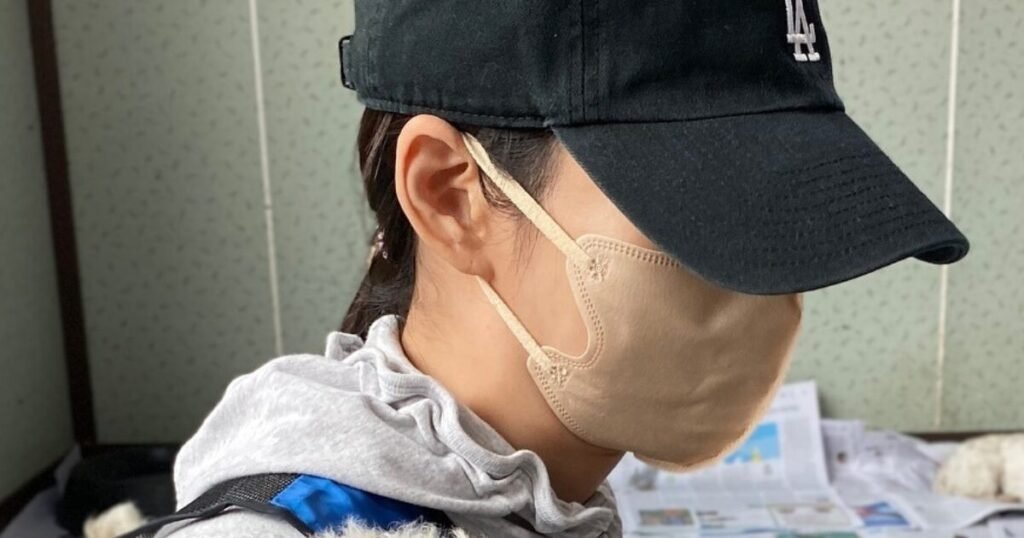 Beloved Idol-Actress Discloses Worsening Health Condition After Being Seen Shaking On Camera Beloved Idol-Actress Discloses Worsening Health Condition After Being Seen Shaking On Camera