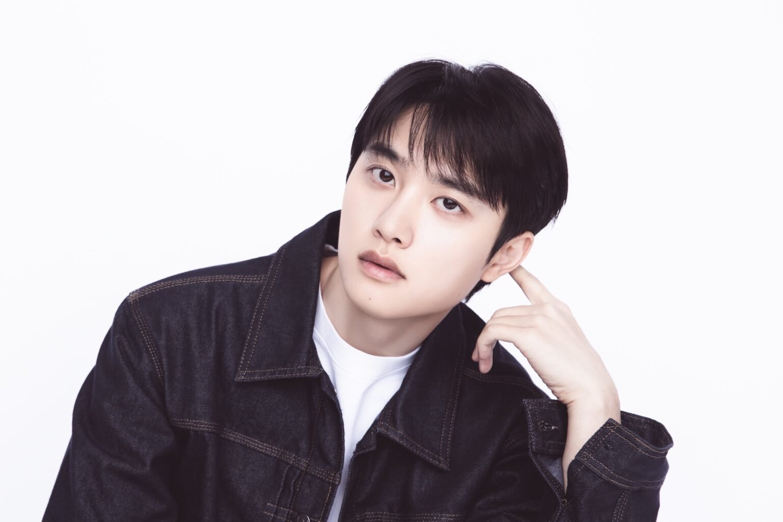 Doh Kyung Soo Announces Stops For 2026-27 Concert Tour "DAY OFF"