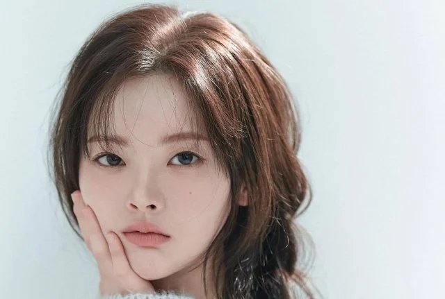 Han Su-a to Continue the 'Franceska' Universe (2026/08/20) Han Su-a to Continue the 'Franceska' Universe (2026/08/20)