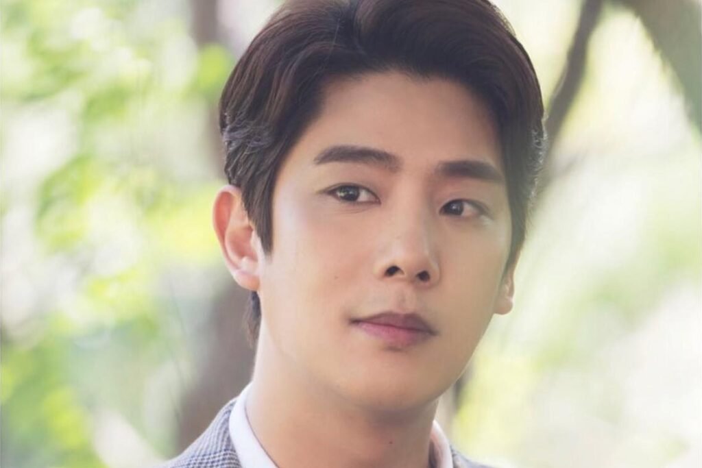 Idol-Turned-Actor Song Won Geun Announces Marriage With Heartfelt Letter