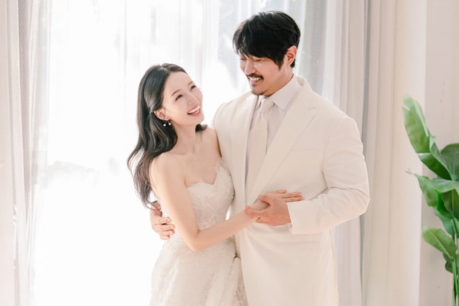 KCM And Wife Share Beautiful Wedding Photos KCM And Wife Share Beautiful Wedding Photos