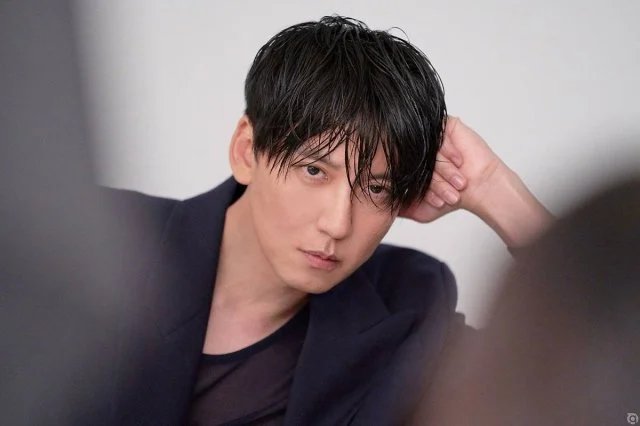 Kim Nam-gil Leads in "The Shady Lawyer" (2026/08/11)