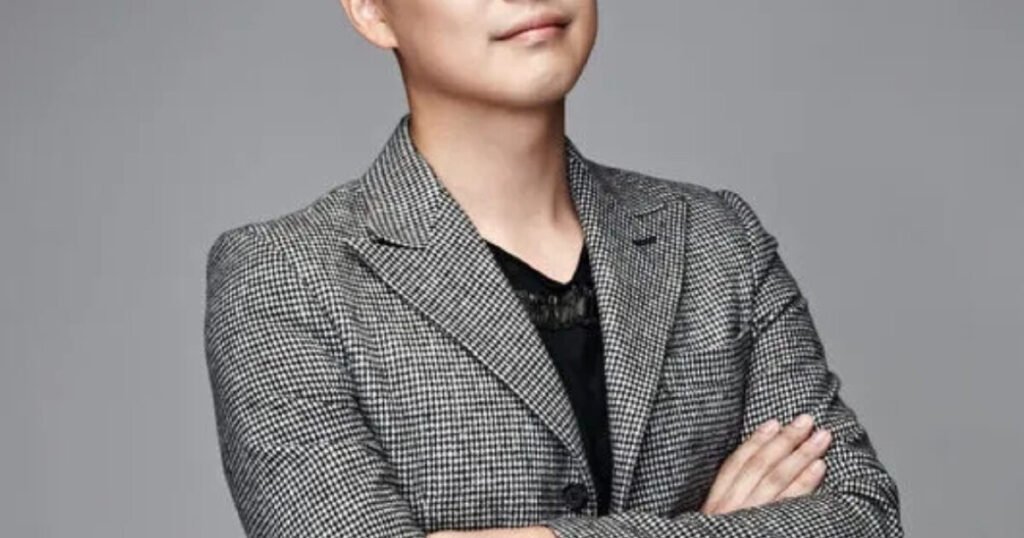 Korean Singer Leaves Entertainment Industry After One Critical Fail