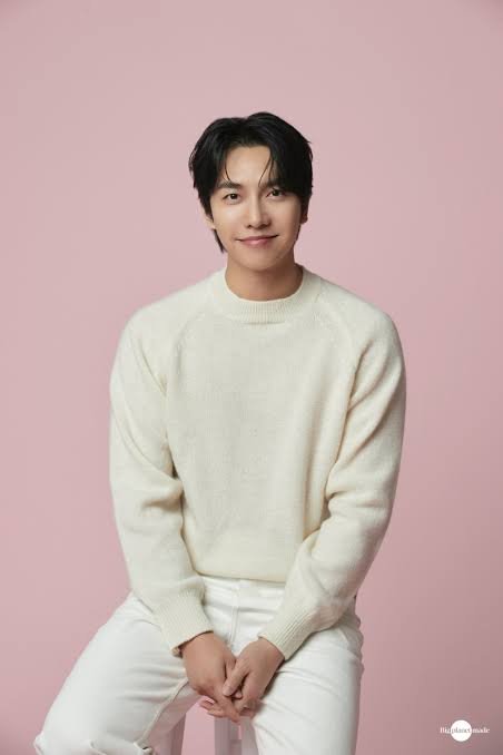 Lee Seung Gi Sues Agency CEO for Fraud and Breach of Contract and Becomes His Second Agency that has Harmed Him Financially