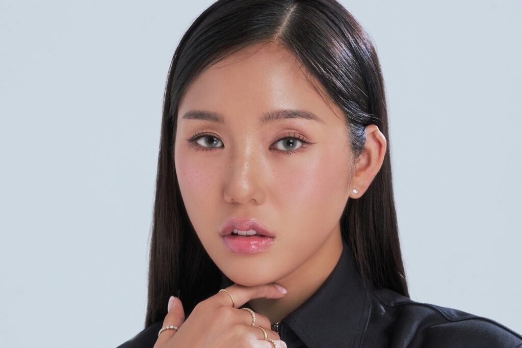 OH MY GIRL’s Mimi Announces Plans For Solo Debut OH MY GIRL's Mimi Announces Plans For Solo Debut