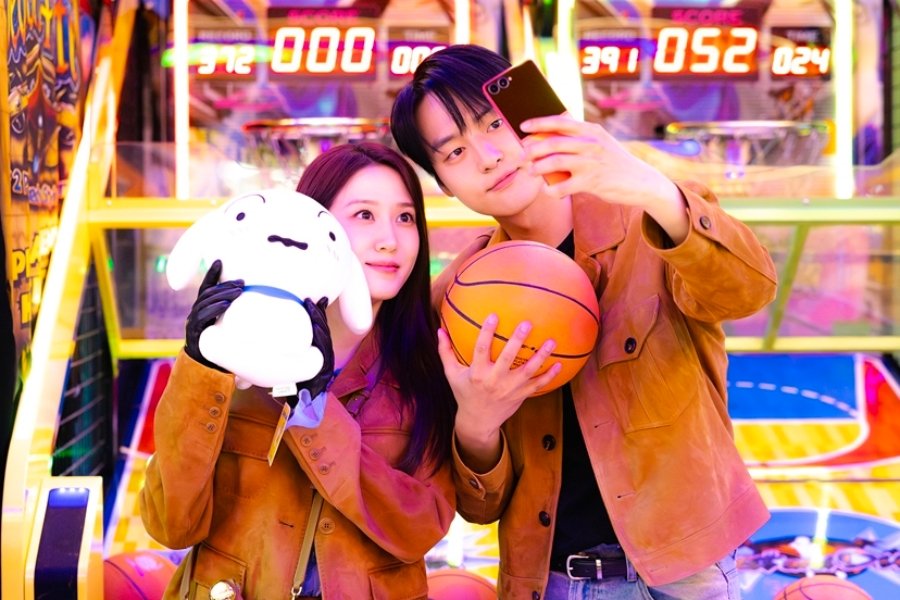 Park Eun Bin And Yang Se Jong Go On Fake Dates That Seem Awfully Real In "Spooky In Love"