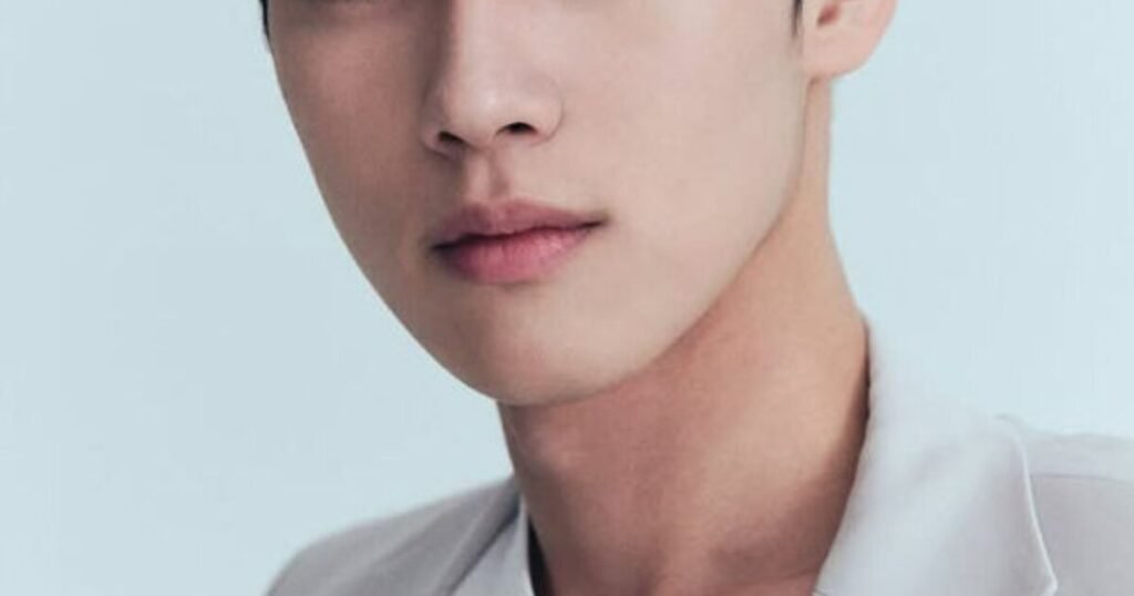 Popular K-Drama Actor Announces Restraining Order Against Ex-Girlfriend Popular K-Drama Actor Announces Restraining Order Against Ex-Girlfriend