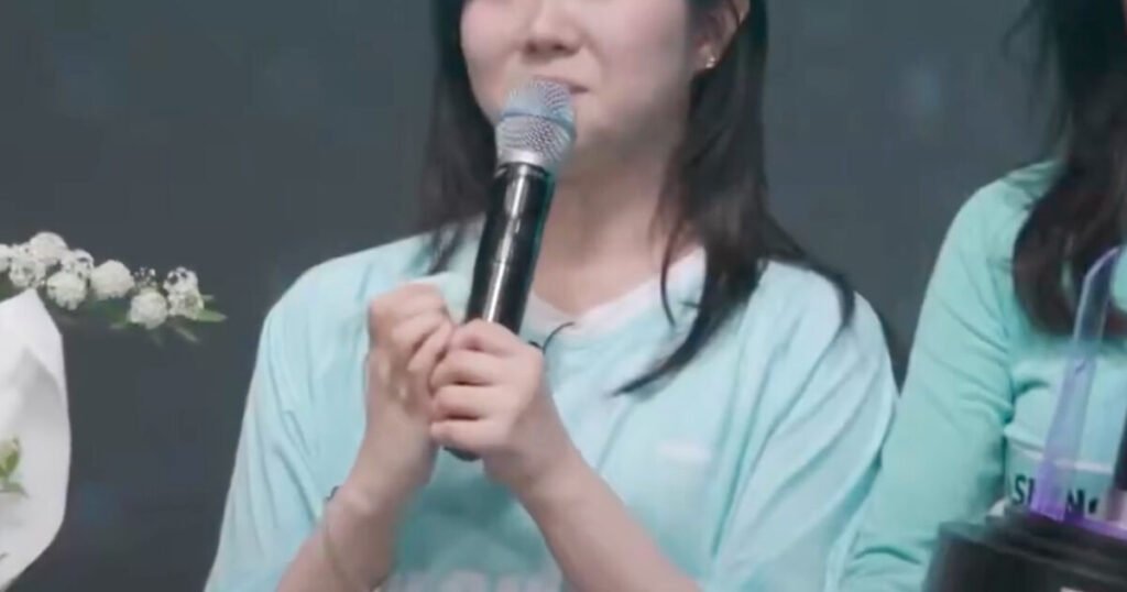 SHINee Fans Who Won Survival Show Fiercely Bashed After Being Exposed Online SHINee Fans Who Won Survival Show Fiercely Bashed After Being Exposed Online