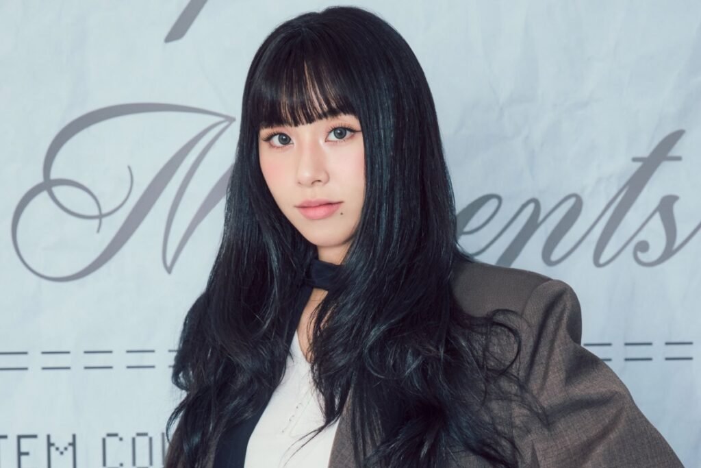 TWICE's Chaeyoung Announces Departure From JYP