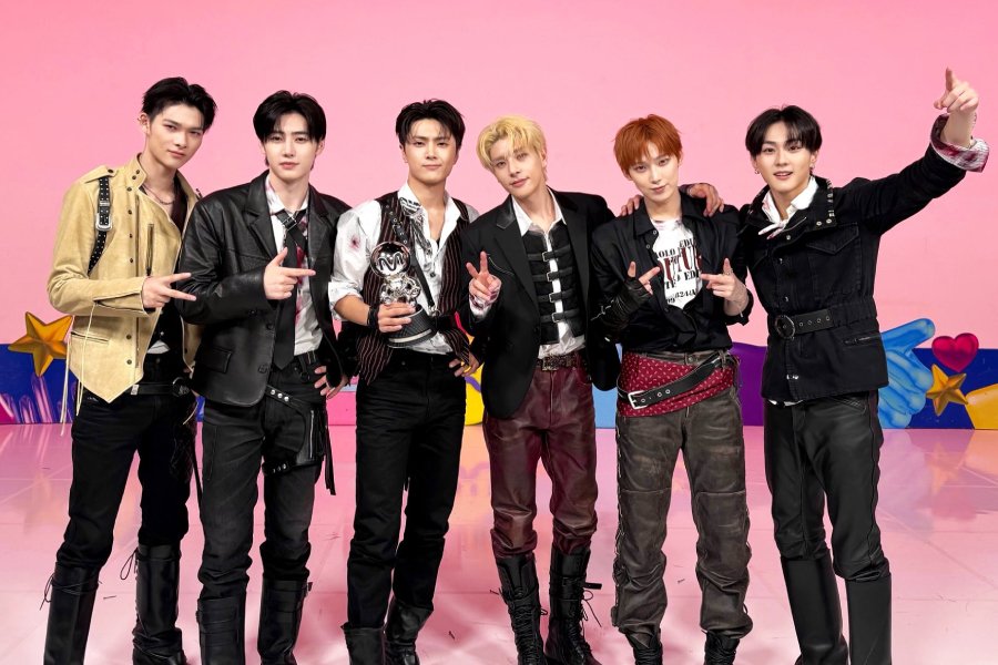 Watch: ENHYPEN Takes 2nd Win For “Bloody Paradise” On "M Countdown"; Performances By NCT 127, ALPHA DRIVE ONE, And More
