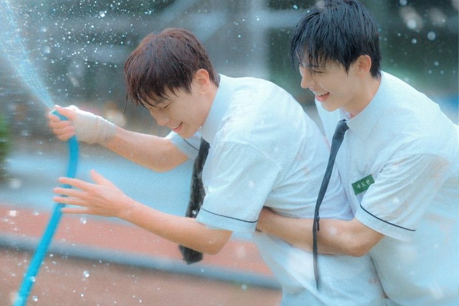 Watch: Seong In Ho And Kim Do Min Become More Than Friends In Teaser For New BL Drama "Summertime"