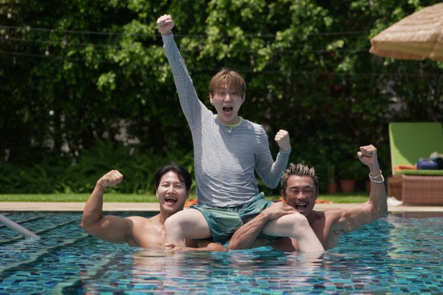 Watch: Zico Joins Choo Sung Hoon And Kim Jong Kook As New Youngest Member Of Travel Variety Show Watch: Zico Joins Choo Sung Hoon And Kim Jong Kook As New Youngest Member Of Travel Variety Show
