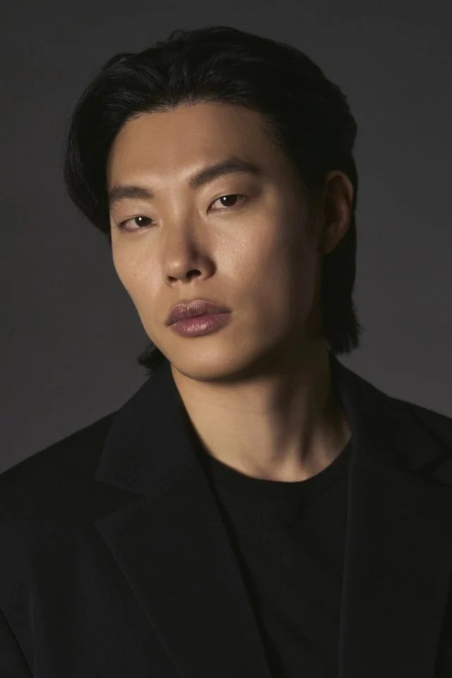 [Interview] Ryu Jun-yeol Showcases New Side Through "Mousetrap" (2026/09/08)