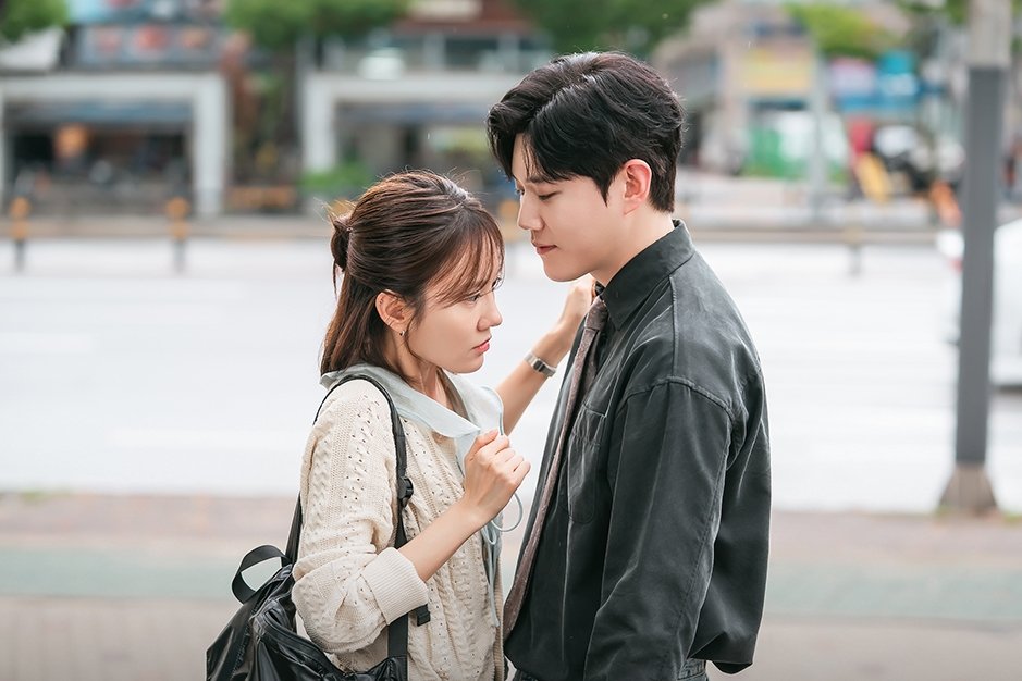 Jung Min Ah And Dong Ha Go From Bickering To Falling In Love In New Drama "Mission: Mompossible"