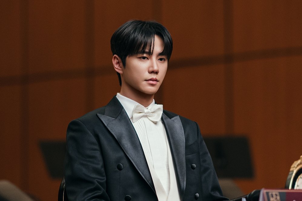 Lee Jun Young Refuses To Answer Questions About His Past In "Four Hands, Two Sonatas"