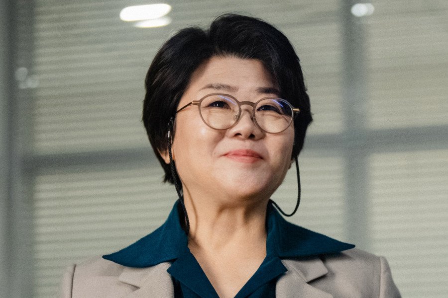 Lee Jung Eun Shares Insights Into Her “Doctor X” Character, Working With Kim Ji Won, And More Lee Jung Eun Shares Insights Into Her “Doctor X” Character, Working With Kim Ji Won, And More