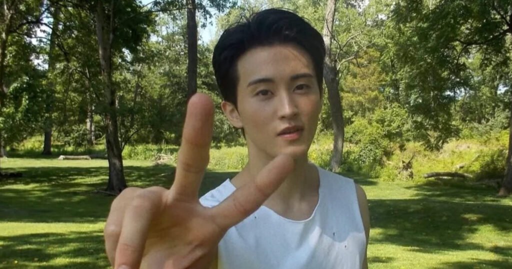Mark Lee Replies To Fan DMs Ahead Of Solo Promotions