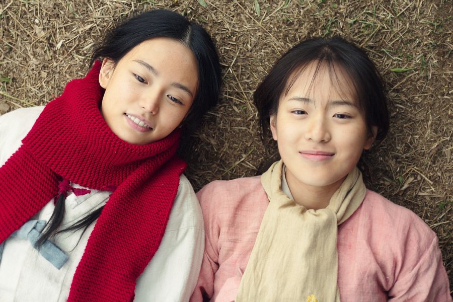 Park Seo Kyung And Choi Joo Eun Are Best Friends Who Cherish Each Other More Than Anything In “Still Shining” Park Seo Kyung And Choi Joo Eun Are Best Friends Who Cherish Each Other More Than Anything In “Still Shining”