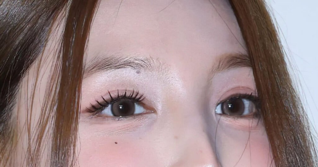 Popular Female Idol’s Super Close-Up Face Shots Spark Massive Shock