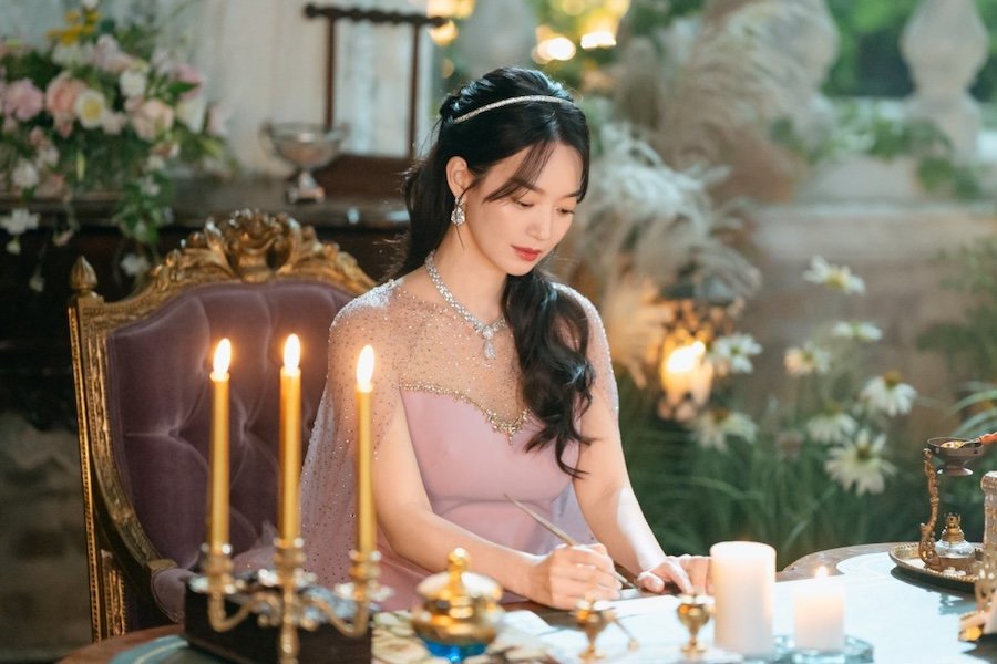 Shin Min Ah Showcases Elegant Styles As Empress In "The Remaried Empress"