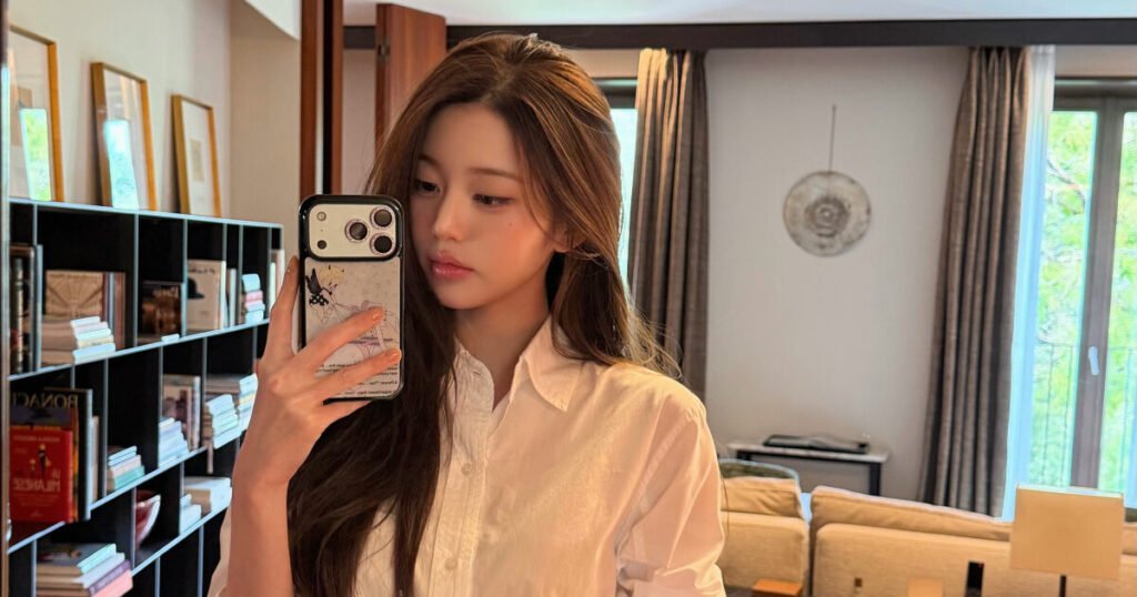 Story About IVE Jang Wonyoung's Work Attitude Goes Viral