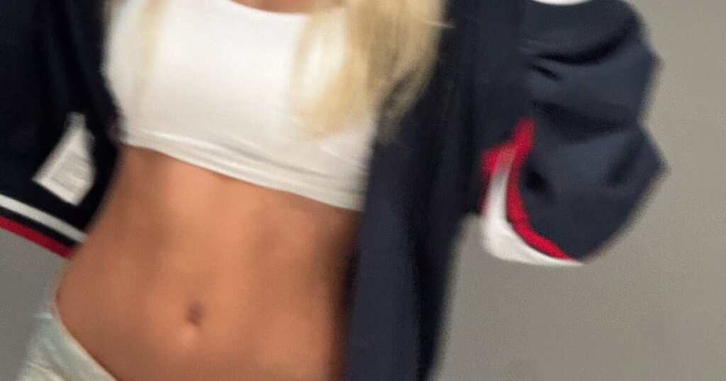 Trending Girl Group Idol Showcases Unreal Defined Abs