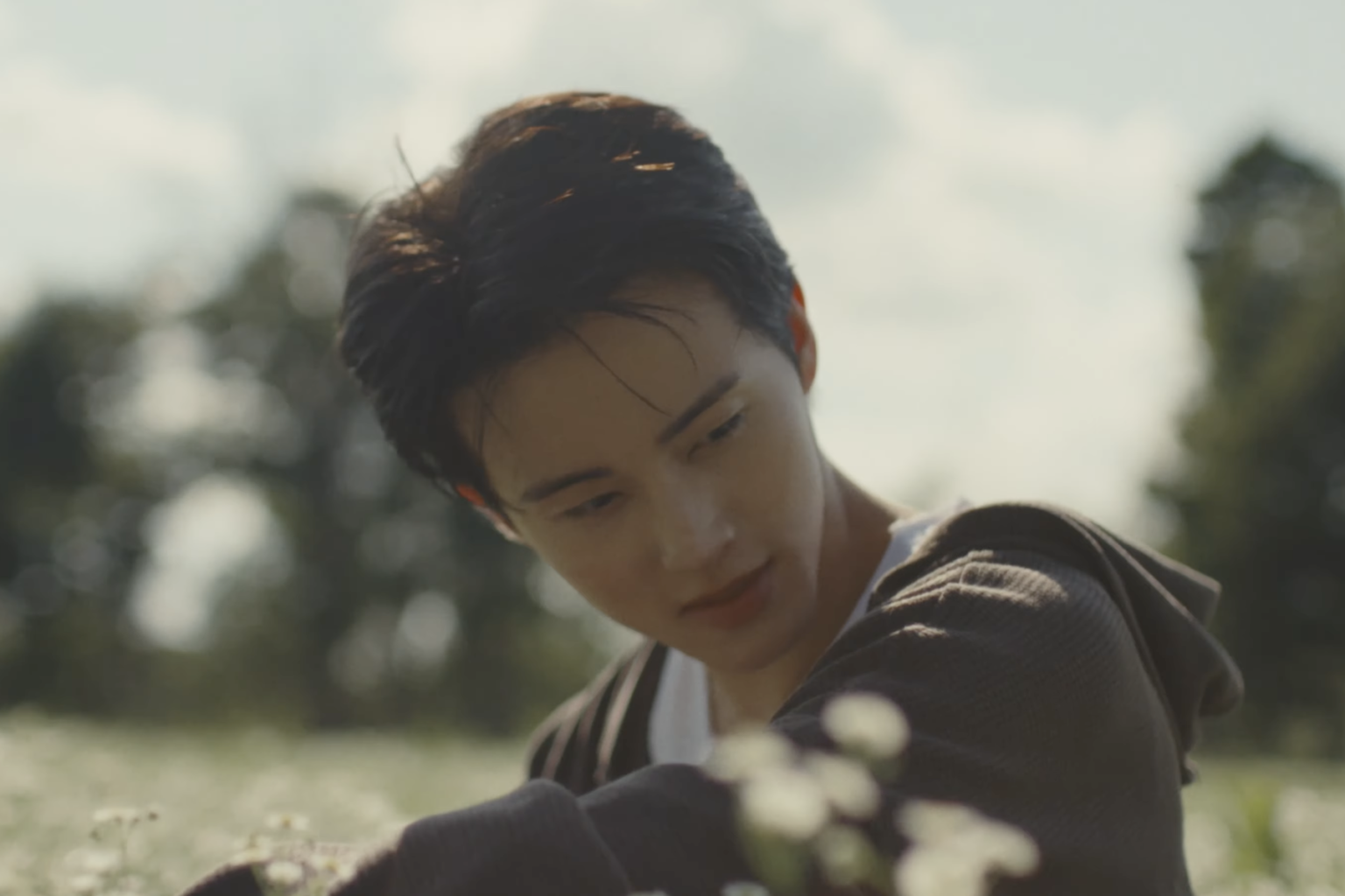 Watch: Mark Lee Unveils Picturesque MV Teaser For New Solo Track "My Friend"