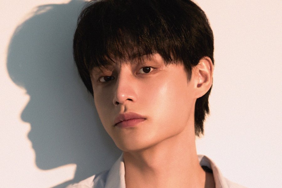 ZEROBASEONE's Kim Ji Woong Confirmed To Lead New Drama