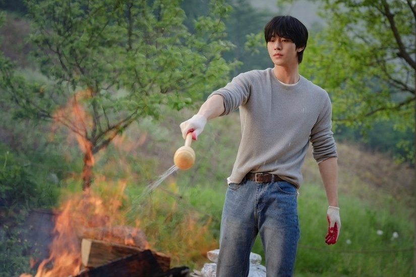 Ahn Hyo Seop Pours His Heart Into Preparing Meal For A Special Person In "Final Table"