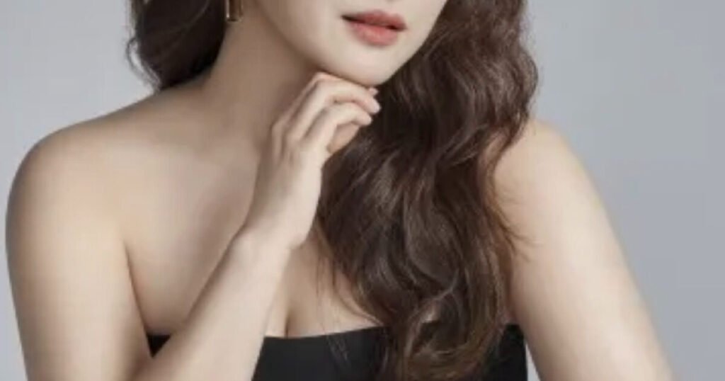 Died While Traveling Between Schedules — Korean Star Cares For Her Co-Worker's Father For 19 Years