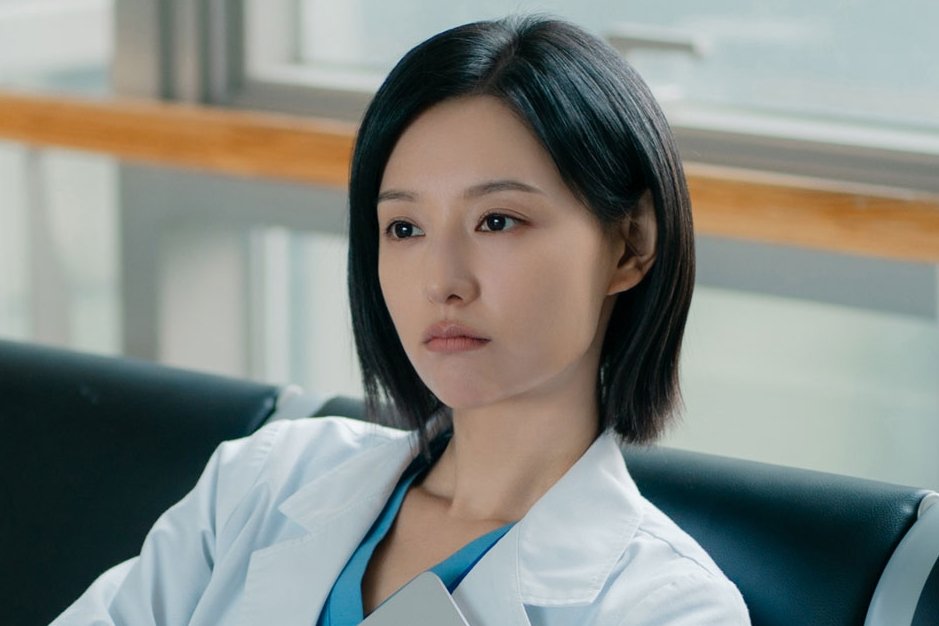 "Doctor X" And Kim Ji Won Top Most Buzzworthy Drama And Actor Rankings