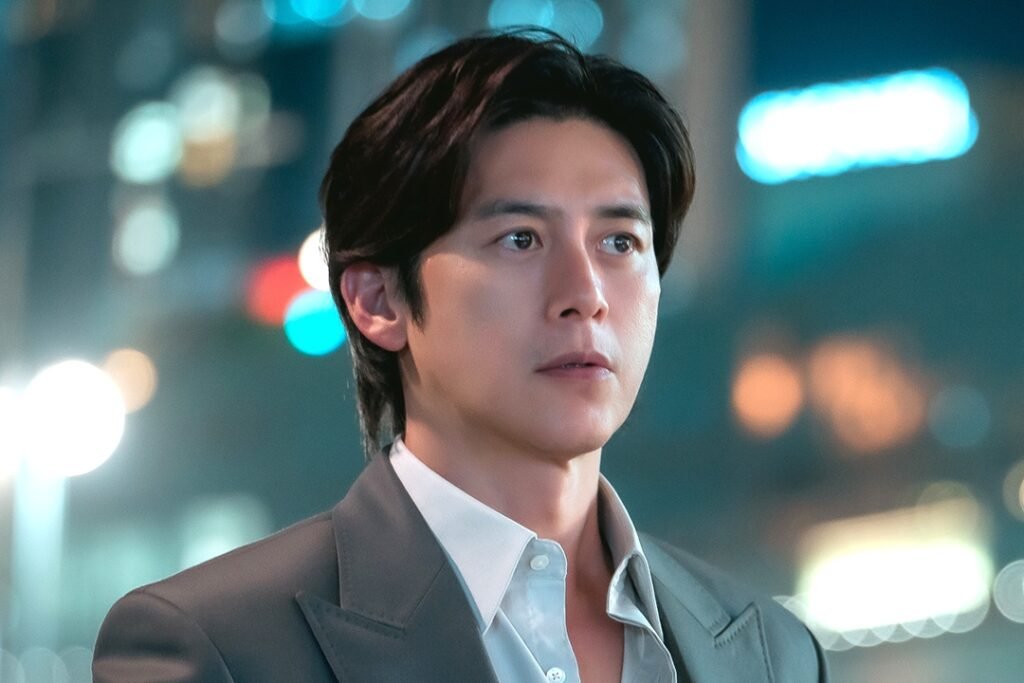 Go Soo Makes A Dashing Return To The Romance Genre After 15 Years In "Nine To Six"
