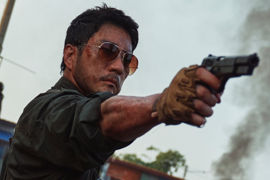 Kim Myung Min Is The Feared Master Of A Killer Organization In New Film “Tristes Tropiques” Kim Myung Min Is The Feared Master Of A Killer Organization In New Film “Tristes Tropiques”