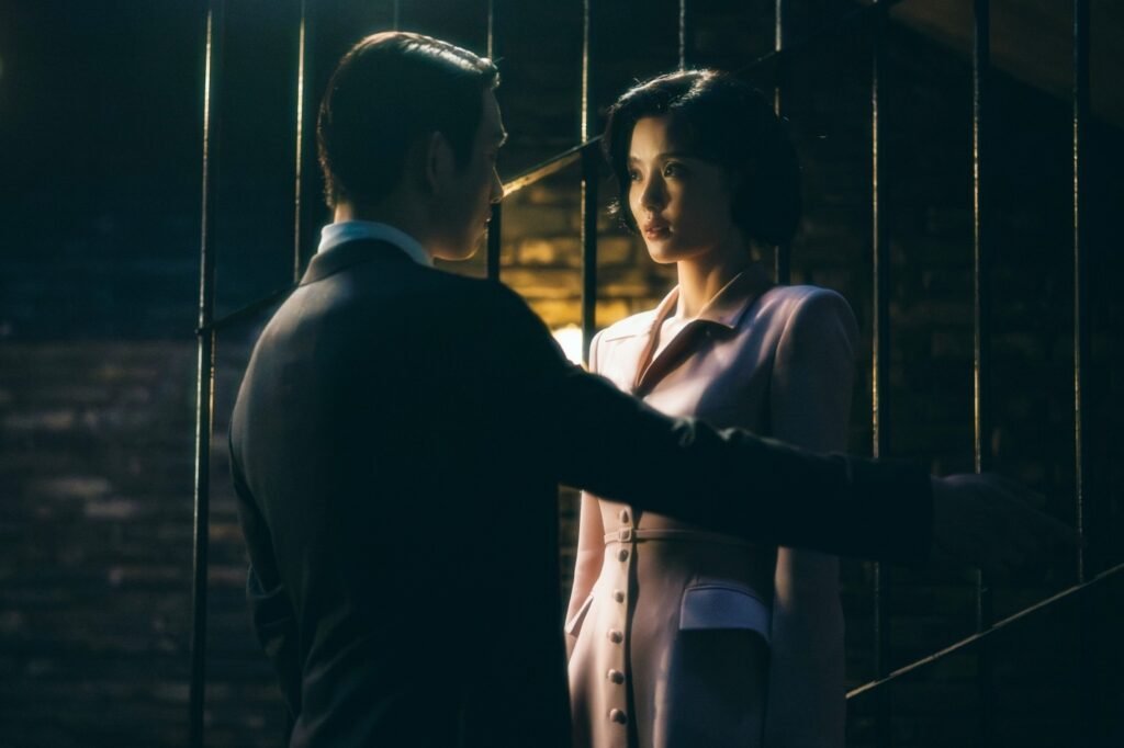 Kim You Jung And Park Jinyoung Both Receive Missions To Win Each Other's Hearts In "100 Days Of Deception"
