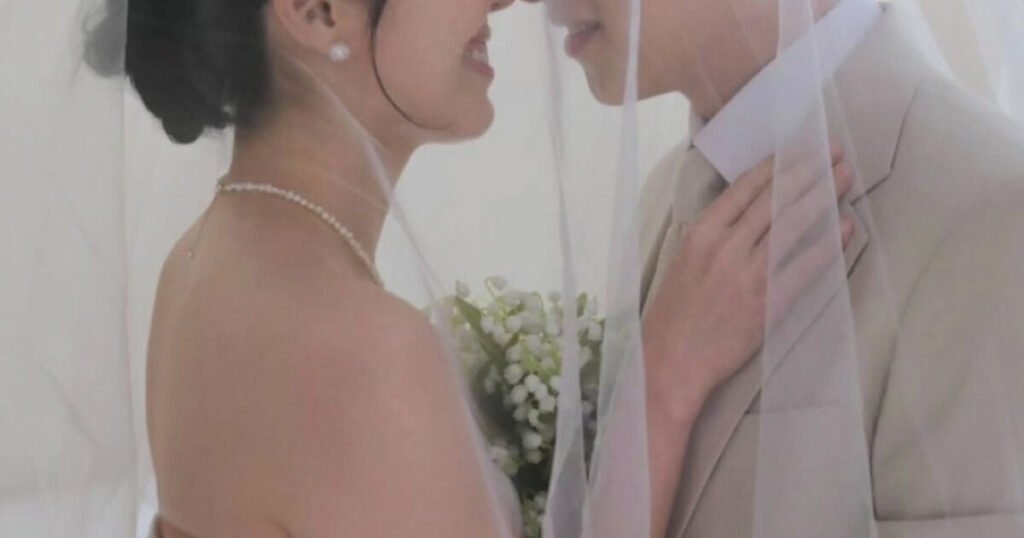 Korean Actor Couple Makes Surprise Marriage Announcement Korean Actor Couple Makes Surprise Marriage Announcement