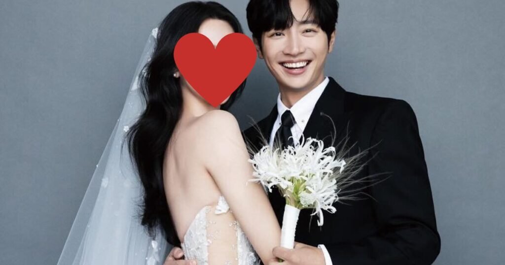 Lee Sang Yeob’s Non-Celebrity Wife Revealed Lee Sang Yeob's Non-Celebrity Wife Revealed