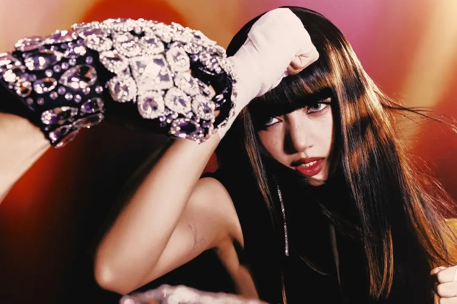 Lisa's "SaWaDiKa" Becomes 1st 2026 MV By K-Pop Artist To Hit 200 Million Views